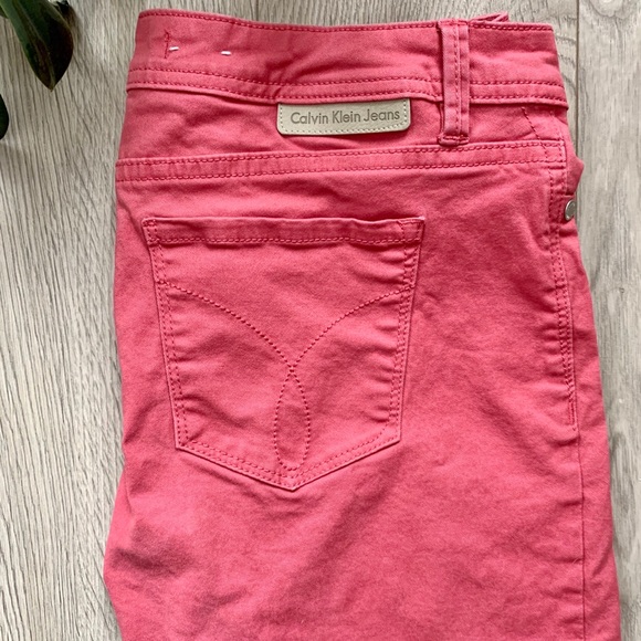 Calvin Klein Jeans - Picture 2 of 5